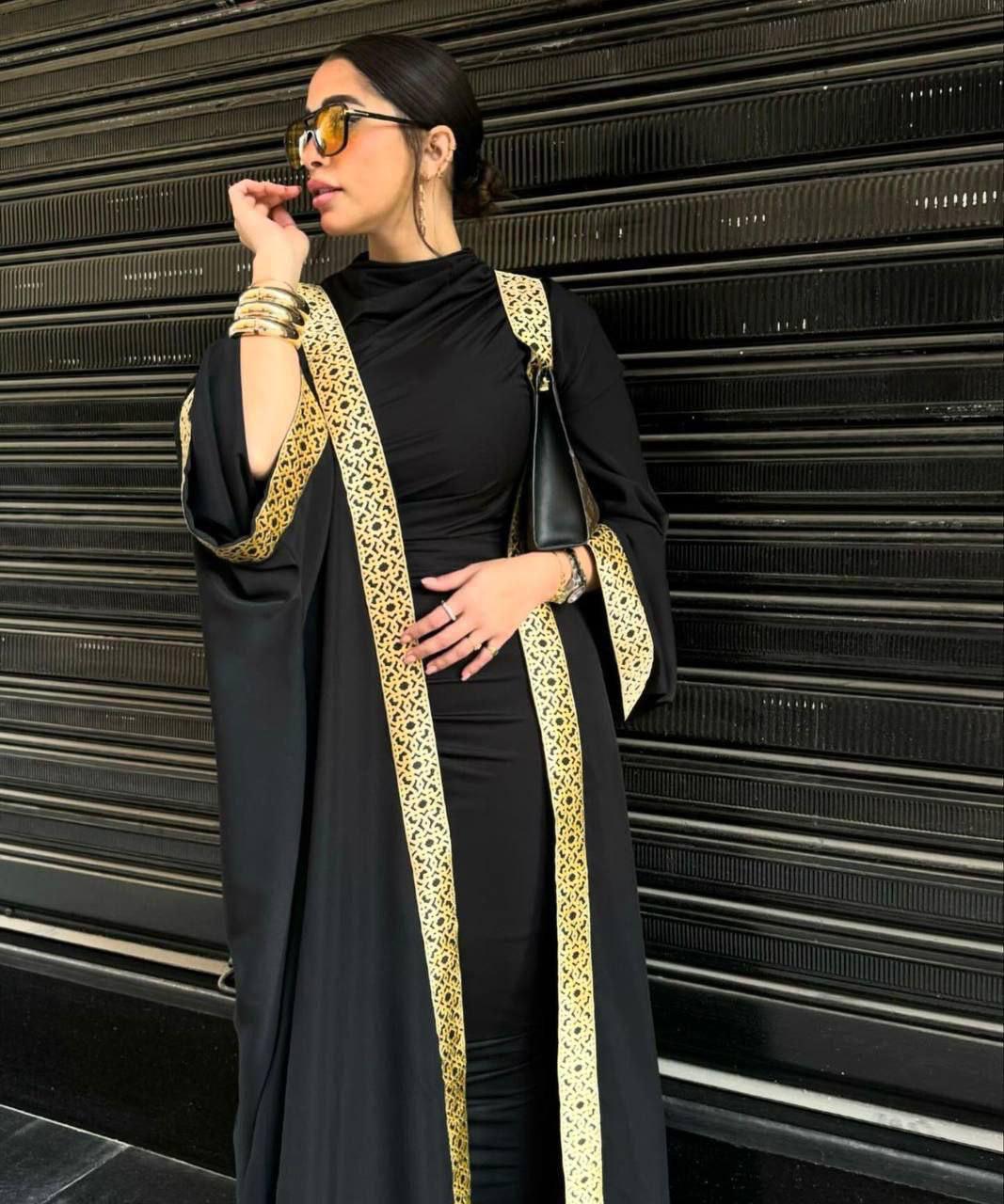 Gold kaftan